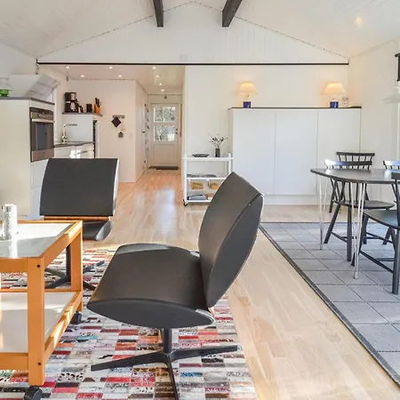 3 Bedroom Cozy In * Nysted