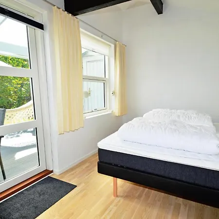Birkely With Shower Сasa de vacaciones Nysted