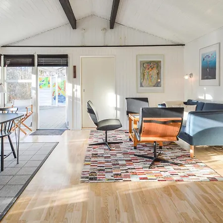 Holiday home 3 Bedroom Cozy In